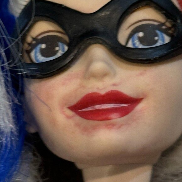 Superhero Lot: 6Poison Ivy Wonder Woman Harley Quinn Bumblebee SuperGirl Batgirl - Picture 10 of 15